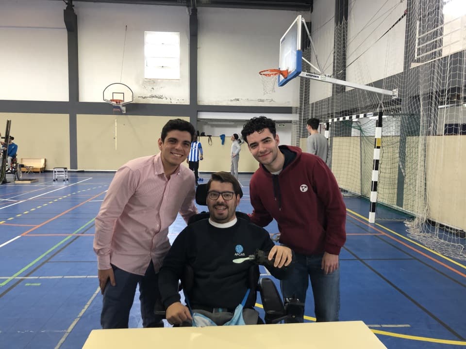 Delivery of the Spoon